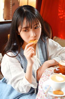 他缓慢而有力的往里挺送细写句子怎么写